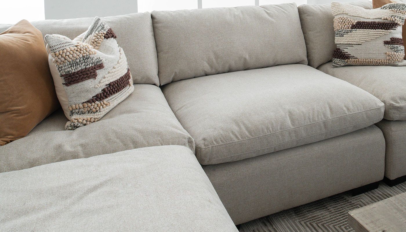 Colin Fabric 6pc. Sectional & Ottoman