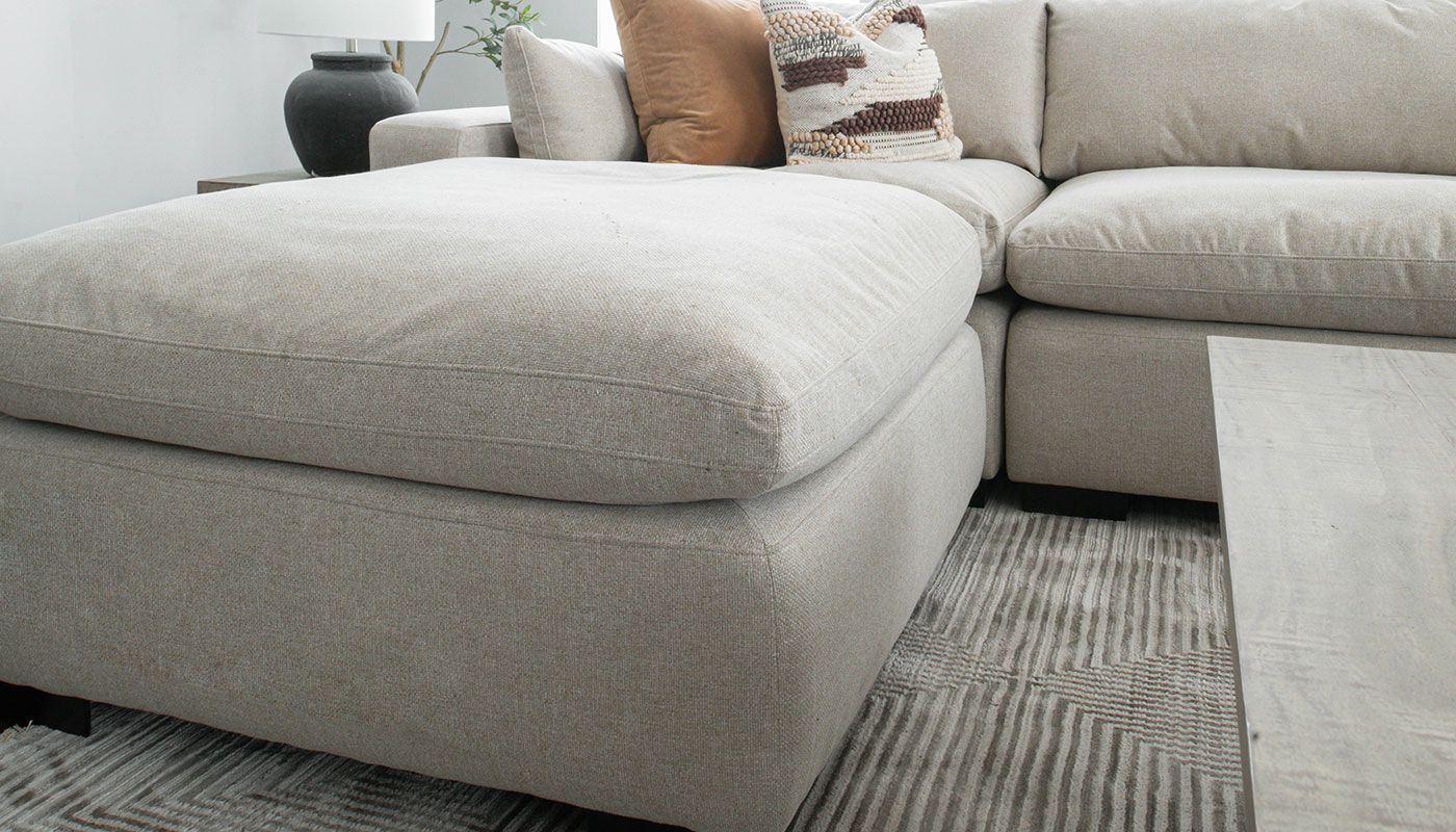 Colin Fabric 6pc. Sectional & Ottoman