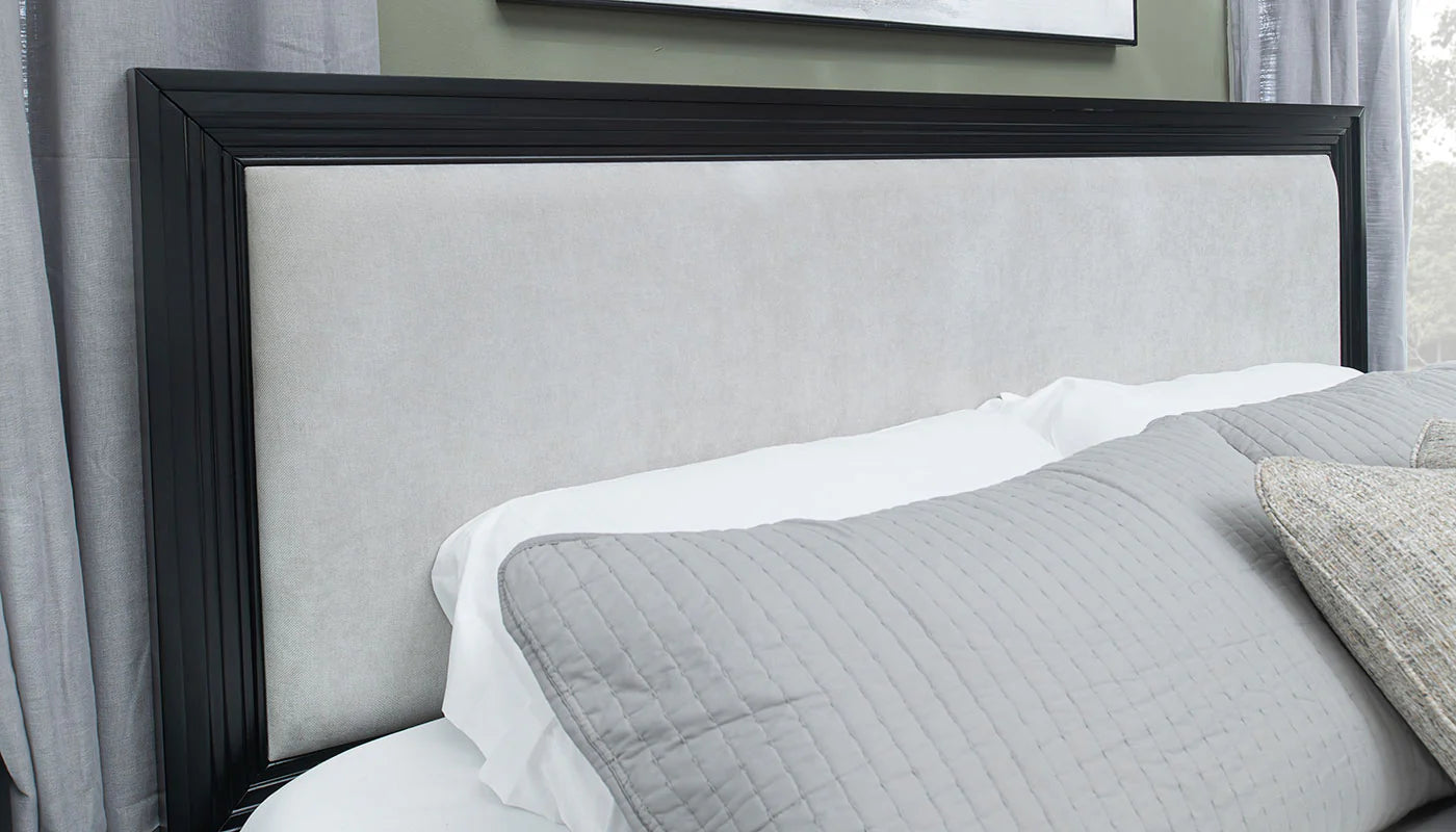 Walker Black Full Bed