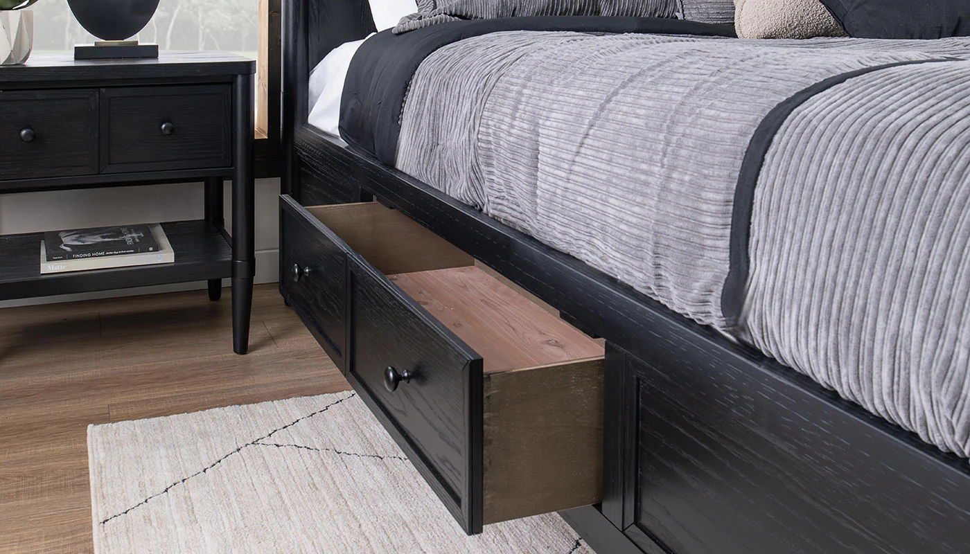 Winston Queen Bed