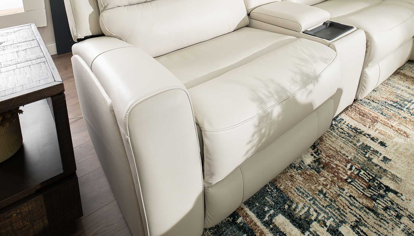 Grayson 6pc. Cream Sectional